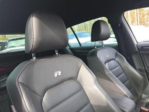 2016 Volkswagen Golf R 4-Door