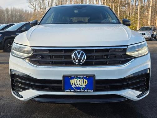 2023 Volkswagen Tiguan 2.0T SE R-Line Black