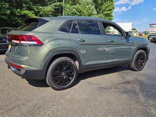 Avocado Green Pearl 2026 Volkswagen Atlas Cross Sport 2.0T SE W/TECHNOLOGY
