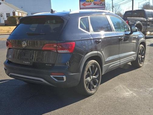 2022 Volkswagen Taos 1.5T SE