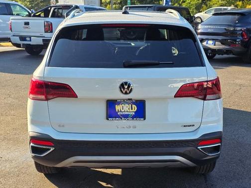 2024 Volkswagen Taos 1.5T SE