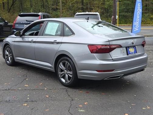 2021 Volkswagen Jetta 1.4T R-Line