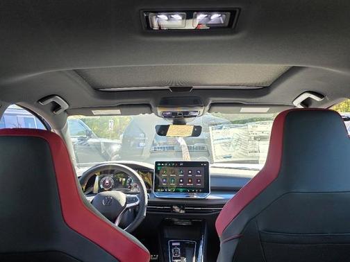 2025 Volkswagen Golf GTI 2.0T SE