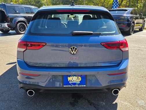 2025 Volkswagen Golf GTI 2.0T SE