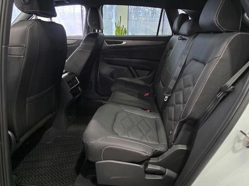 2026 Volkswagen Atlas Cross Sport 2.0T SE