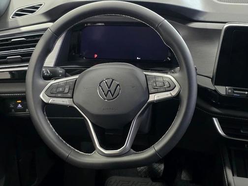 2026 Volkswagen Atlas Cross Sport 2.0T SE