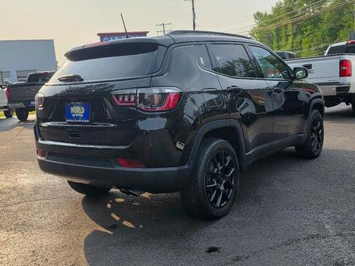2022 Jeep Compass Altitude
