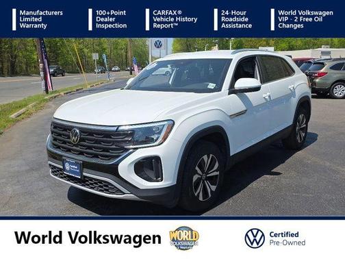 Pure White 2024 Volkswagen Atlas Cross Sport 2.0T SE