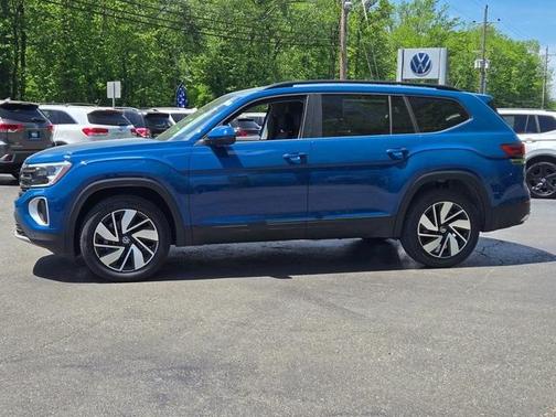 2025 Volkswagen Atlas 2.0T SE