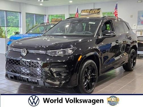 2025 Volkswagen Tiguan 2.0T SE R-Line Black