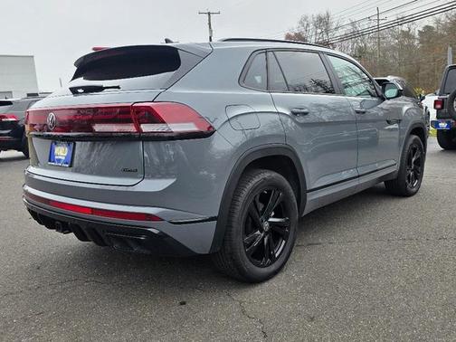 2025 Volkswagen Atlas Cross Sport 2.0T SEL R-Line Black