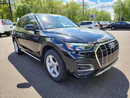 2022 Audi Q5 40 Premium