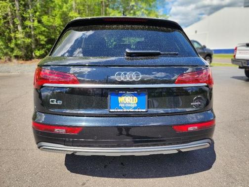 2022 Audi Q5 40 Premium