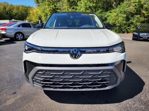 2025 Volkswagen Taos 1.5T SE Black