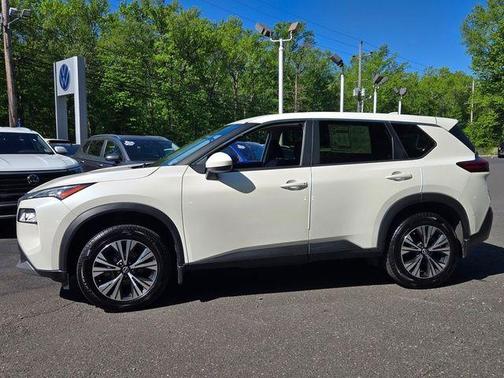 White 2023 Nissan Rogue SV