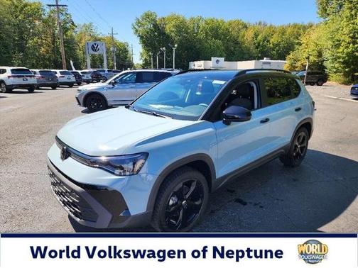 2025 Volkswagen Taos 1.5T SE Black
