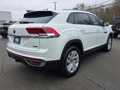 2022 Volkswagen Atlas Cross Sport 3.6L V6 SE w/Technology