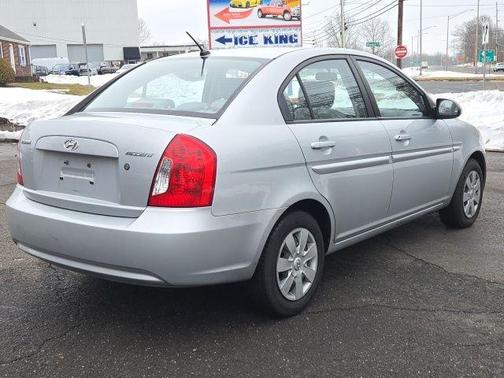 2009 Hyundai Accent GLS