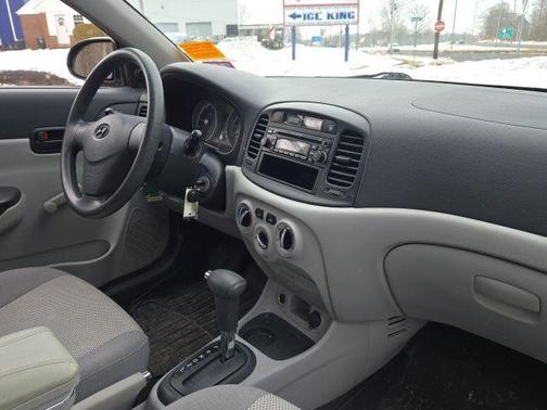 2009 Hyundai Accent GLS