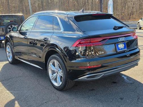 2021 Audi Q8 55 Premium Plus