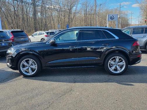 2021 Audi Q8 55 Premium Plus