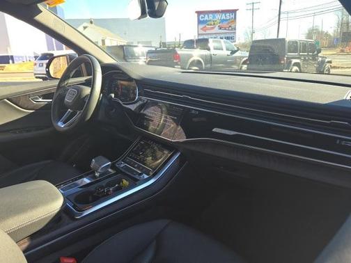 2021 Audi Q8 55 Premium Plus