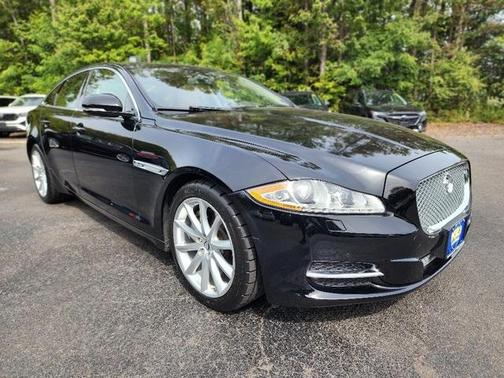2013 Jaguar XJ Base