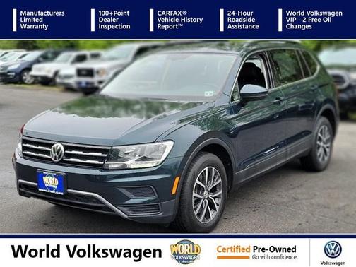 Photo 2 of 30 of 2019 Volkswagen Tiguan 2.0T SE