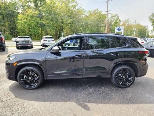 2025 Volkswagen Tiguan 2.0T SE R-Line Black