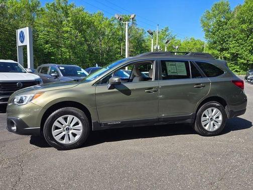 Wilderness Green Metallic 2017 Subaru Outback 2.5i Premium