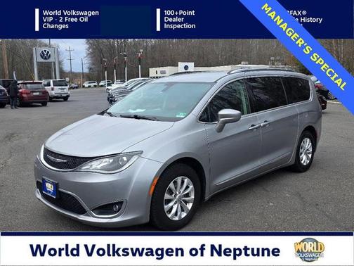 2018 Chrysler Pacifica Touring-L