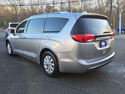 2018 Chrysler Pacifica Touring-L