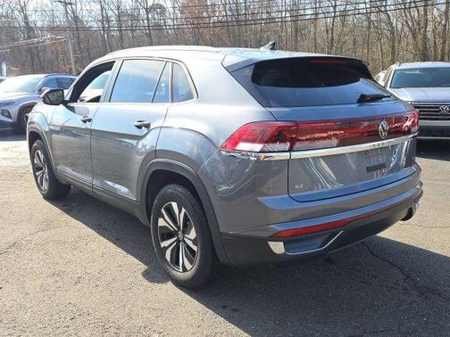 2025 Volkswagen Atlas Cross Sport 2.0T SE