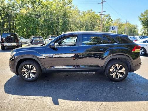 2025 Volkswagen Atlas Cross Sport 2.0T SE