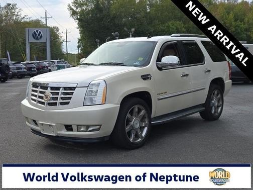 2010 Cadillac Escalade Luxury