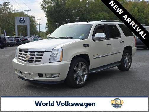 2010 Cadillac Escalade Luxury