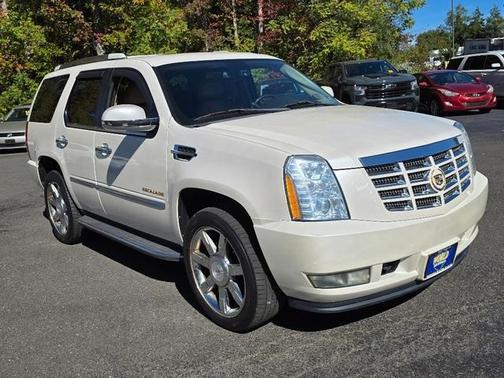 2010 Cadillac Escalade Luxury