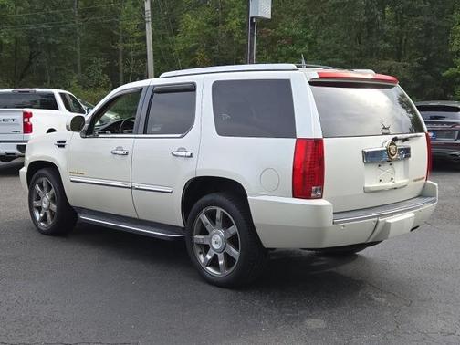 2010 Cadillac Escalade Luxury