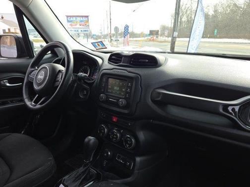 2017 Jeep Renegade Altitude