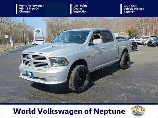 Bright Silver Clearcoat Metallic 2015 RAM 1500 Sport