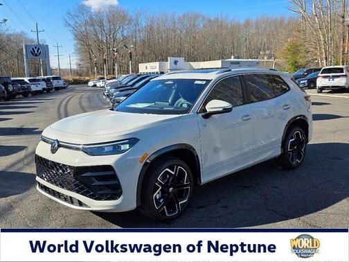 2026 Volkswagen Tiguan 2.0T SEL R-Line