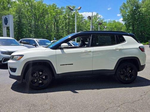 White Clearcoat 2018 Jeep Compass Altitude