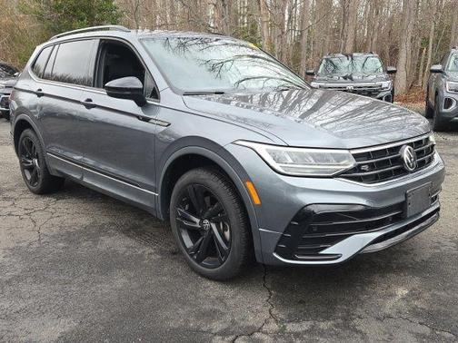 2024 Volkswagen Tiguan 2.0T SE R-Line Black