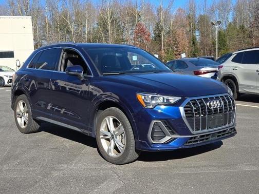 2022 Audi Q3 45 S line Premium