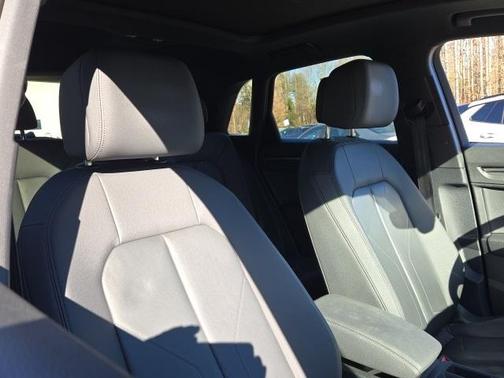 2022 Audi Q3 45 S line Premium