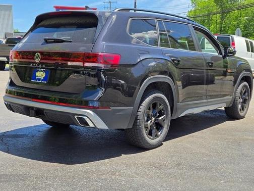 2025 Volkswagen Atlas 2.0T Peak Edition