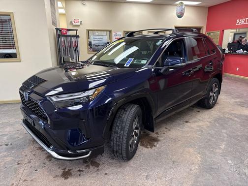 2024 Toyota RAV4 Prime SE