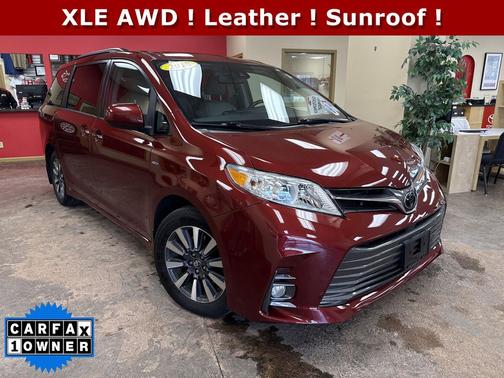 2018 Toyota Sienna XLE