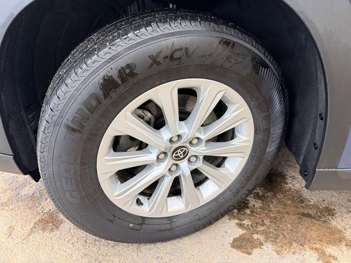 Storm Cloud 2025 Toyota Grand Highlander Hybrid XLE