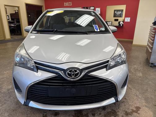 2016 Toyota Yaris LE